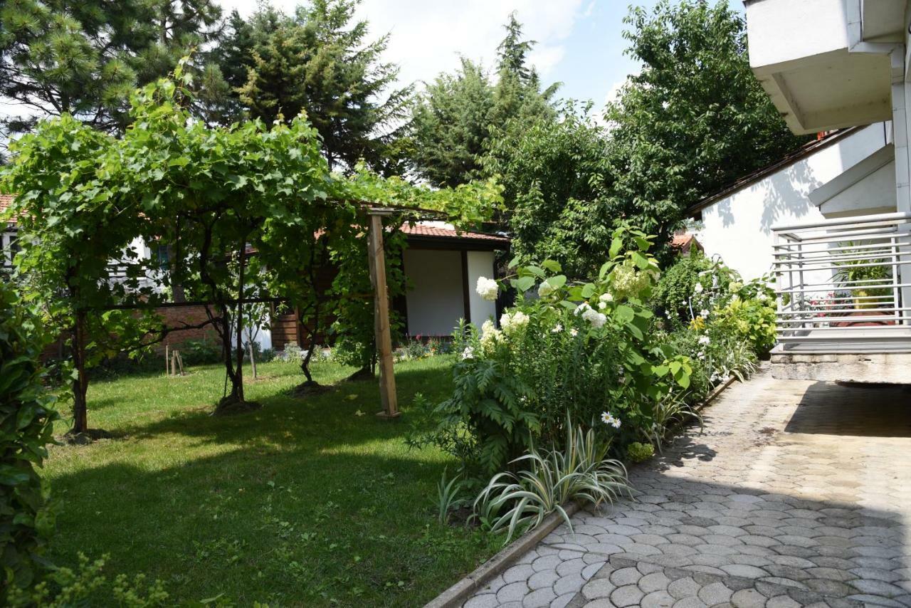 Mihail'S Apartments In Ohrid - 2 Exterior photo